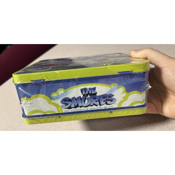NEW Sealed Yellow/Blue Collectible 2011 The Smurfs Movie Metal Lunchbox Tin - Picture 2 of 6